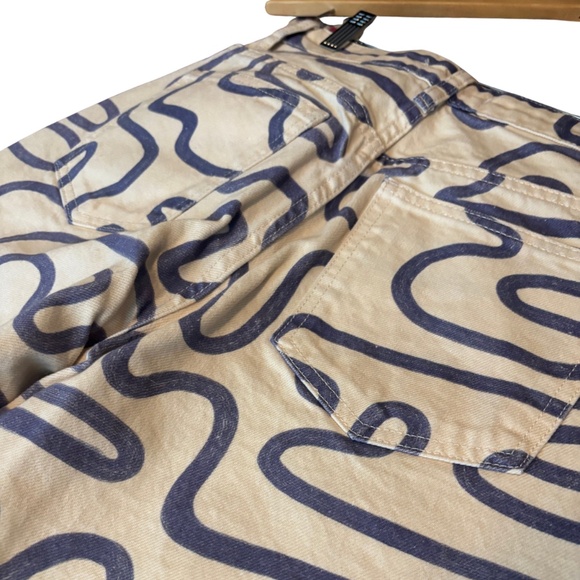 Zara Women’s Abstract squiggle Print High Rise Straight Leg Jeans Size 4 - Picture 3 of 5